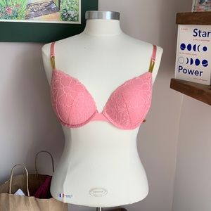 Victoria’s Secret bra